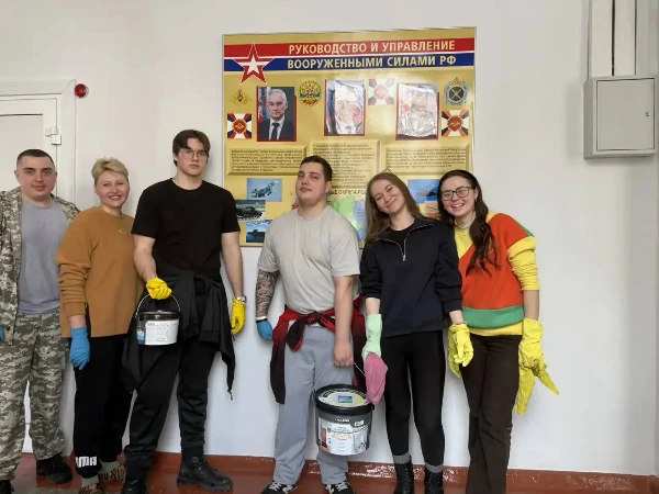 В преддверии Дня защитника Отечества Молодежный совет совместно с аппаратом&nbsp;Уполномоченного по правам человека в Иркутской области &nbsp;провели субботник в военном госпитале города Иркутска.